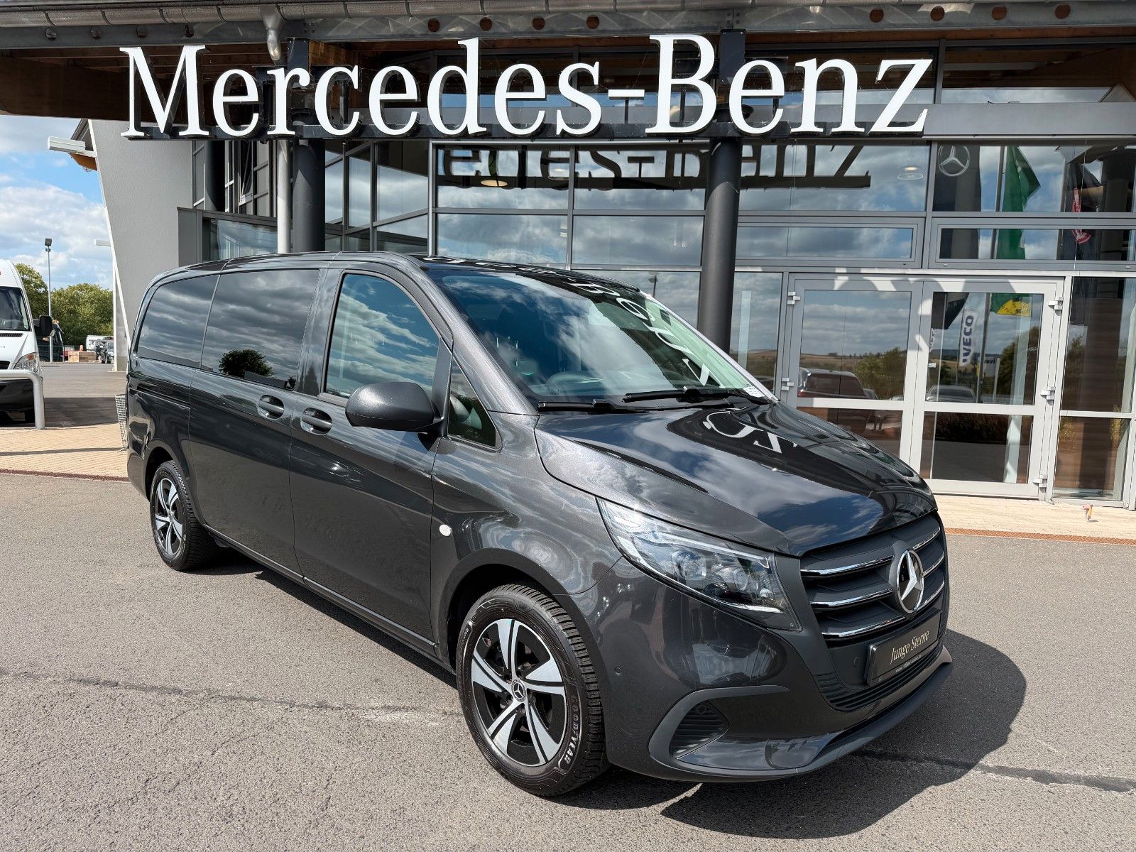Fahrzeugabbildung Mercedes-Benz Vito 116 CDI 9G Tourer LED Kamera AHK2,5to