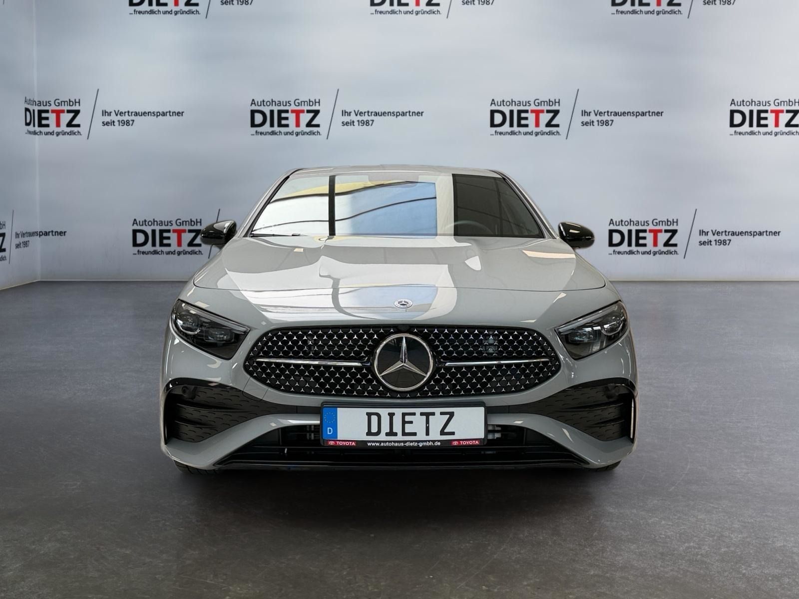 Mercedes-Benz A 200 d AMG 8G MBEAM WIDE DISTR KAM NAVI MBUX foto 2