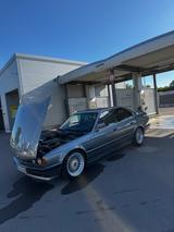 BMW E34 525i 24 V+TÜV neu+Bremsen neu+H-Zulassung - BMW 525: E34 525i