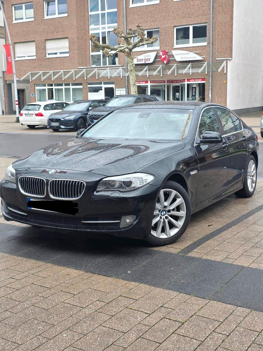BMW 523