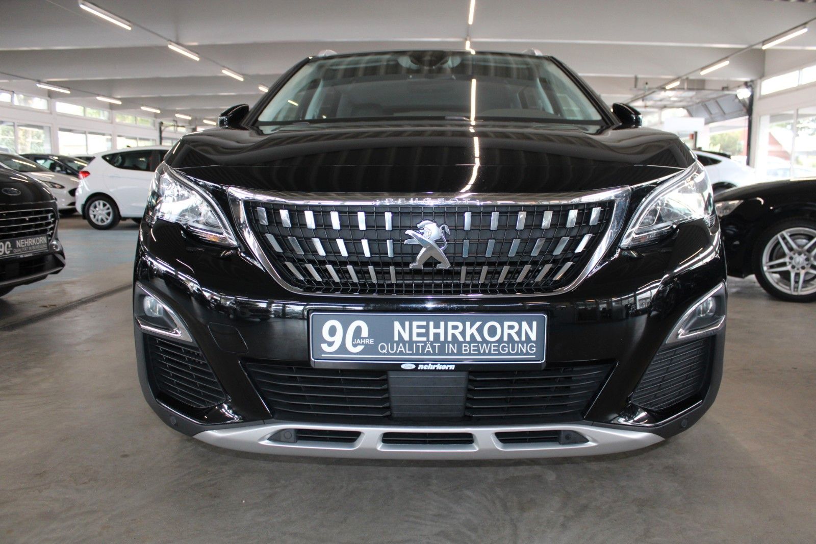Fahrzeugabbildung Peugeot 3008 Allure Automatik AHK NAVI el.Heckklappe uvm