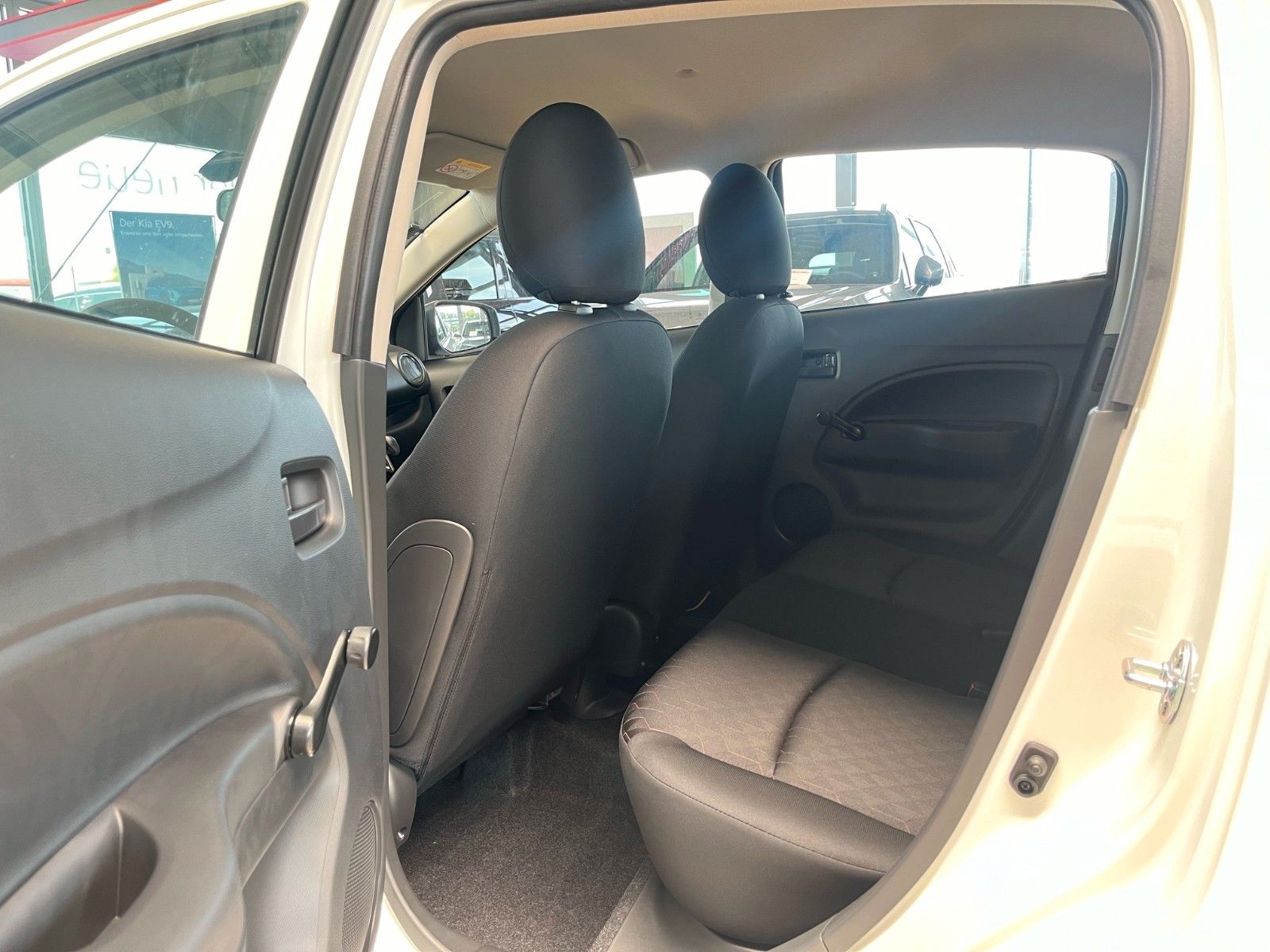 Mitsubishi Space Star - Bild 3