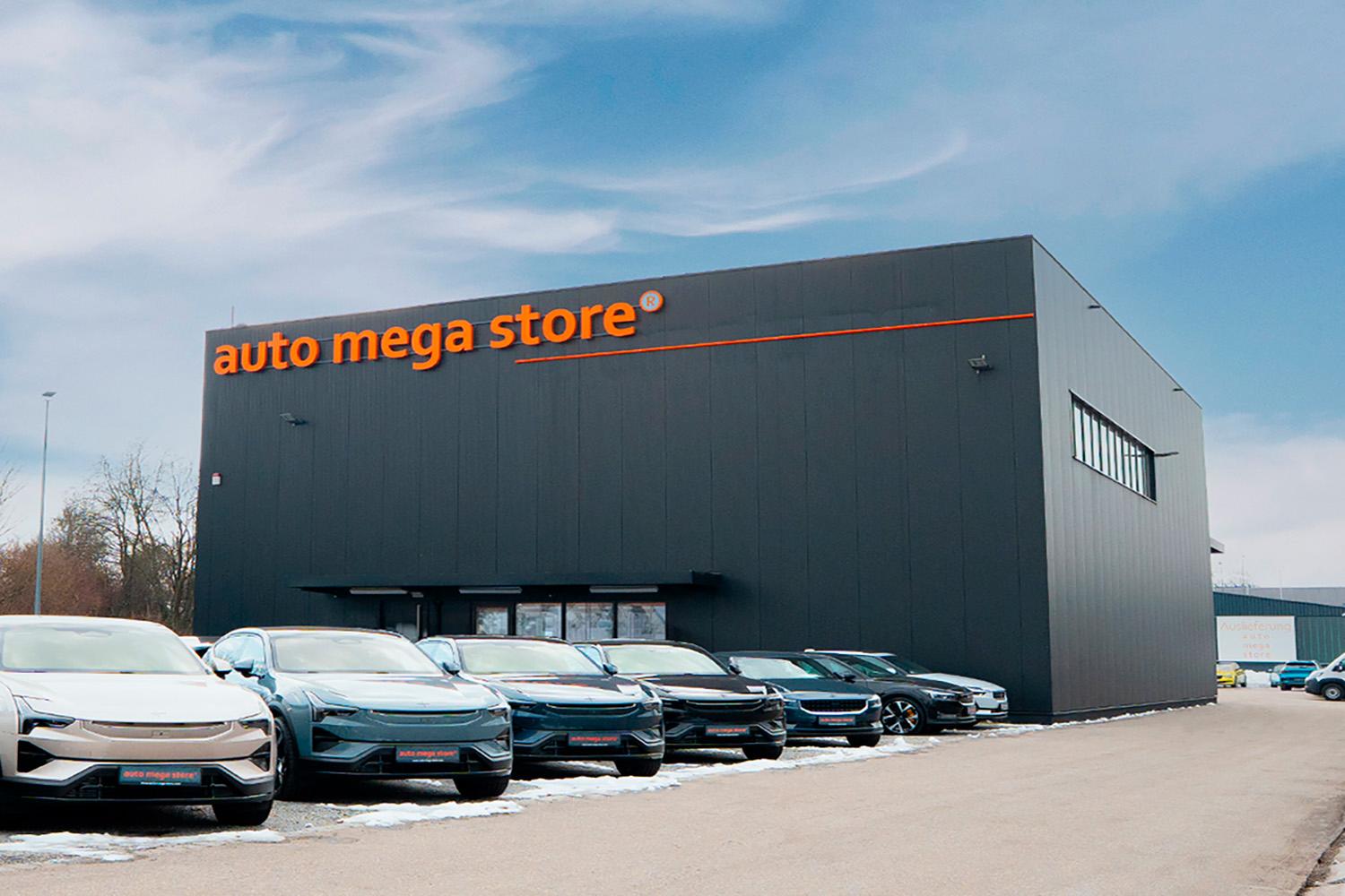 showroom-image-bottom
