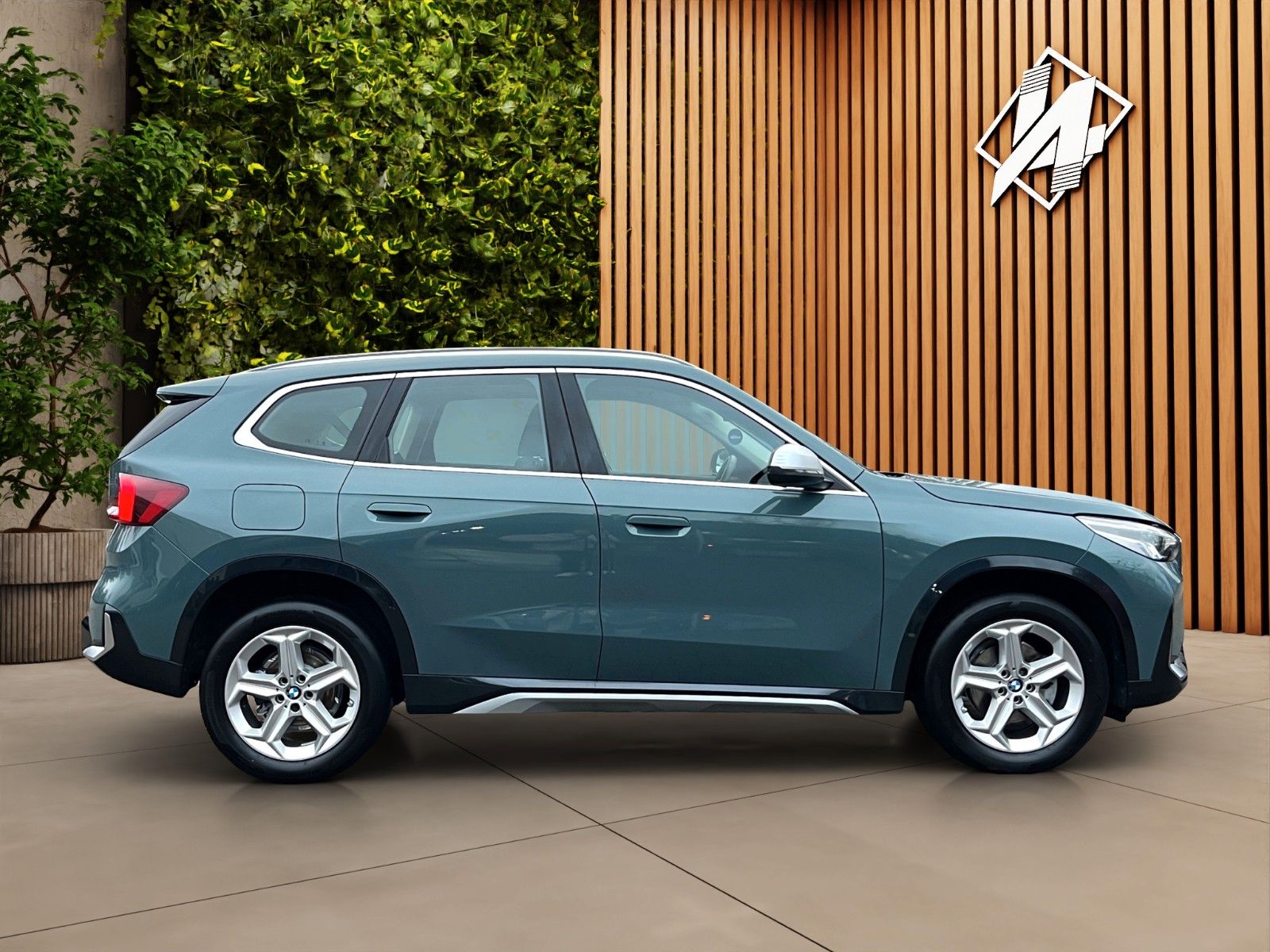 Fahrzeugabbildung BMW X1 18d sDrive*xLine*NAVI*PDC*KAMERA*u.v.m**