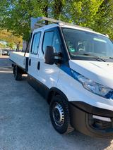 Iveco Daily Pritsche Doppelkabine 7 Sitzer - Iveco Diesel Abschleppwagen