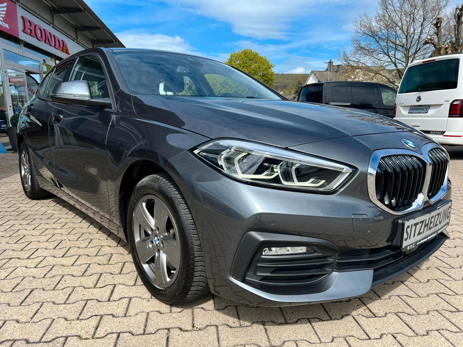 BMW 118i Advantage LED SHZ PDC 2-ZONEN PANORAMADACH