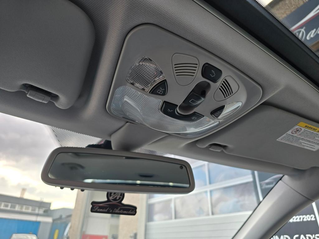 Mercedes-Benz CLK 320