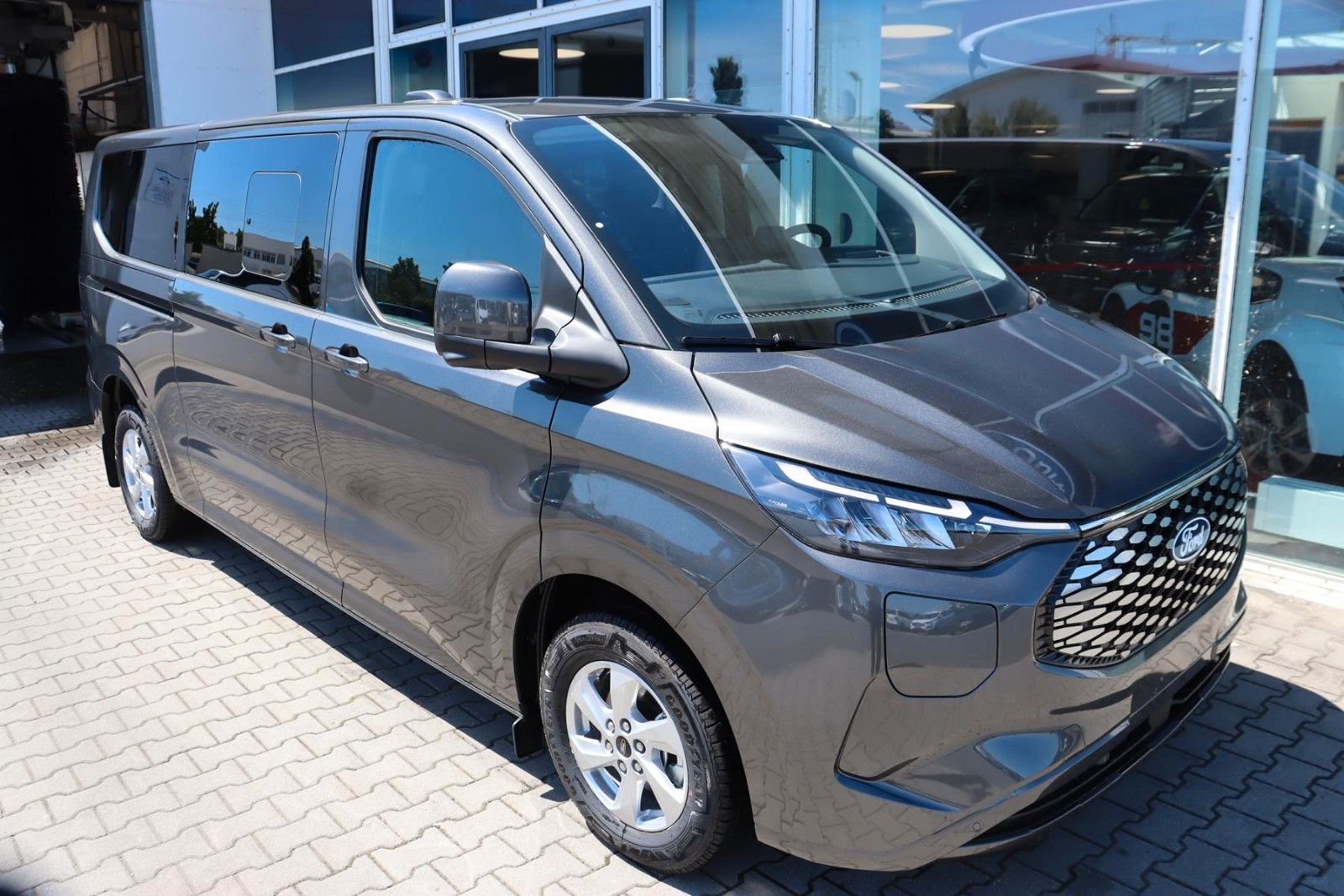 Ford Transit Custom Kombi Limited ELEKTRO 70 kWh 360° imagem 2