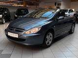 Peugeot 307 CC Cabrio|1.Hand|Klimaautomatik|Einparkhilfe - gebrauchte Peugeot 307 aus dem Jahr 2003