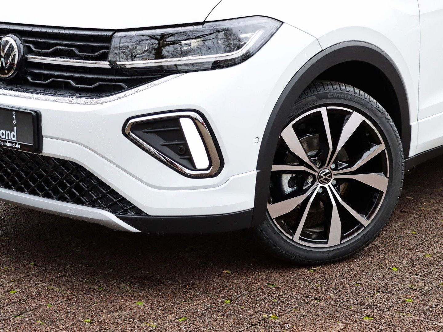Volkswagen T-Cross R-Line 1.5 TSI OPF DSG AHK IQ.LIGHT NAVI foto 3