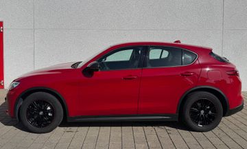 Alfa-Romeo Stelvio - 4