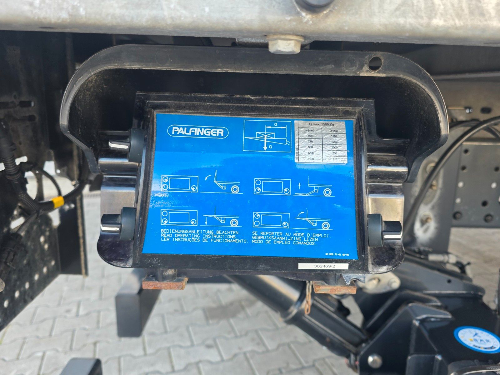 Fahrzeugabbildung Iveco Eurocargo ML120E25 LBW 1.500 3 Sitze Klima