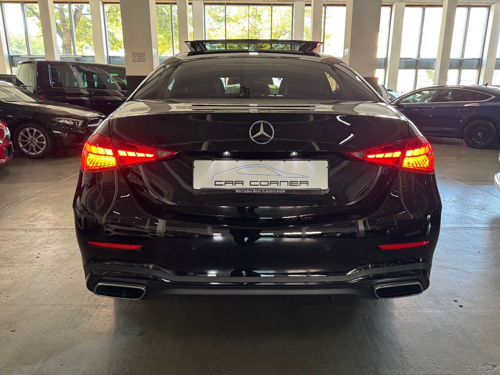 Fahrzeugabbildung Mercedes-Benz C 180 AMG LINE PANO HUD GERMAN EDITION EUR1 MY26