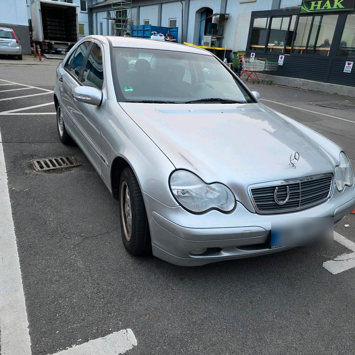 Mercedes-Benz C 200
