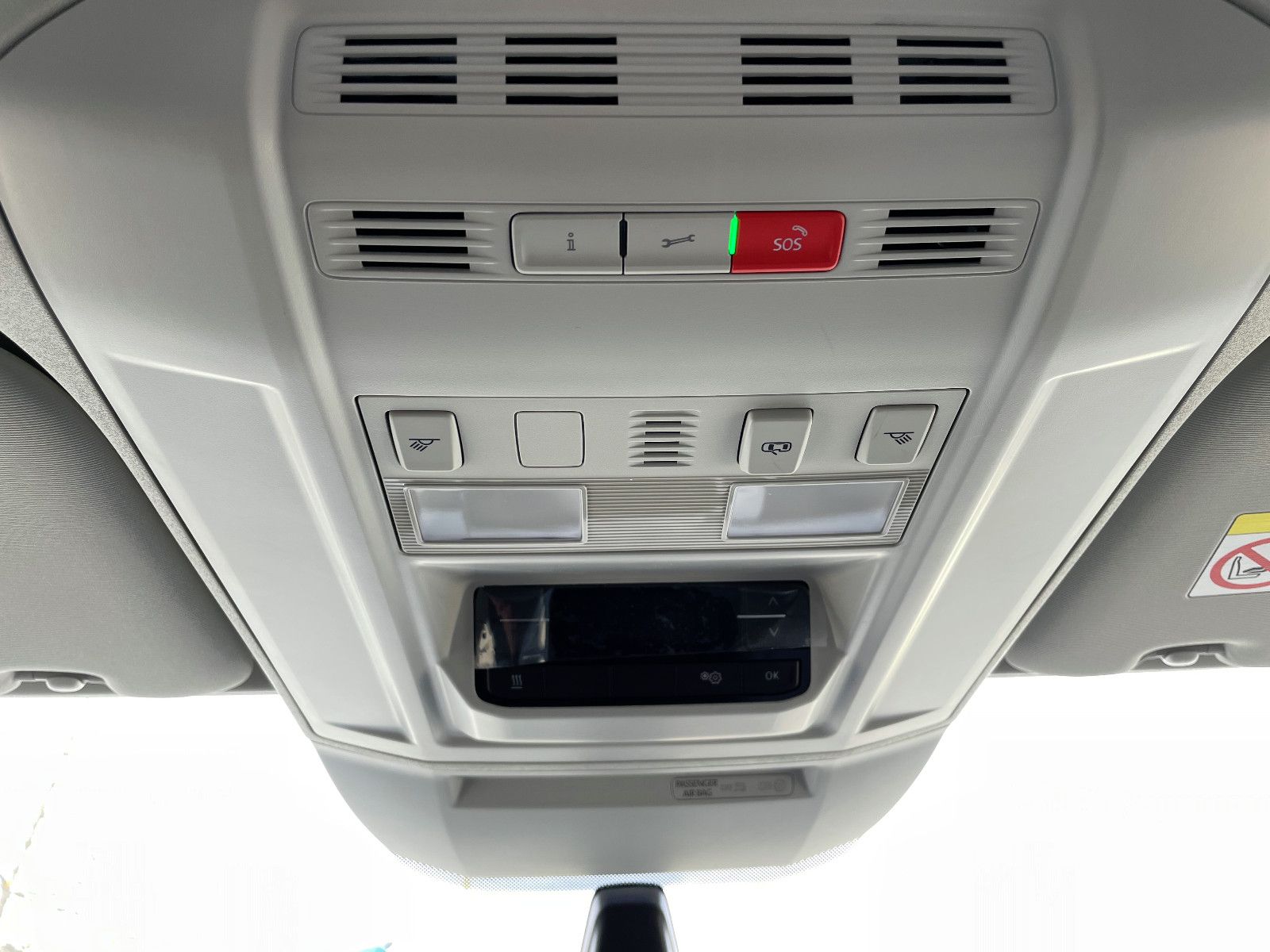 Fahrzeugabbildung Volkswagen Grand California 600, Navi, Dieselh., AHK, uvm.
