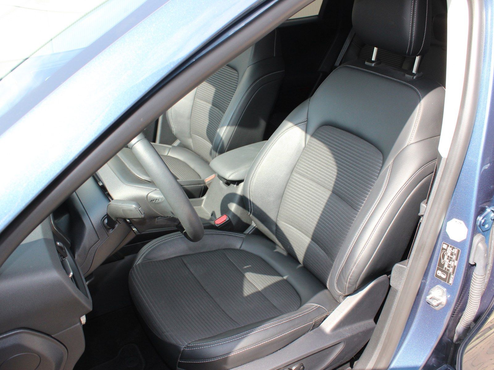 Fahrzeugabbildung Ford Kuga Plug-In Hybrid Titanium X 2,5 Duratec