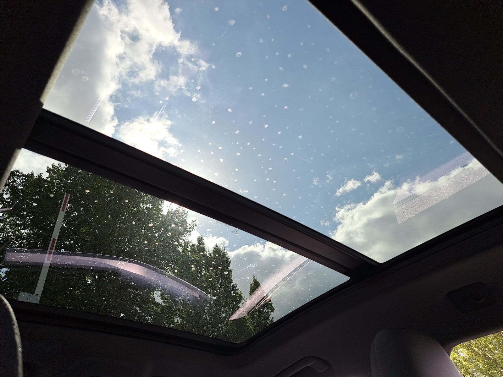 Audi Q8 e-tron - Bild 14