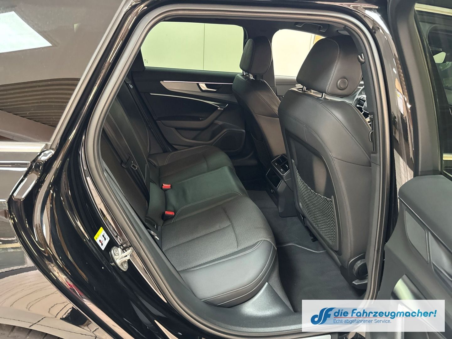 Fahrzeugabbildung Audi A6 Avant 40 TDI sport S-line Sportpaket Navi Led
