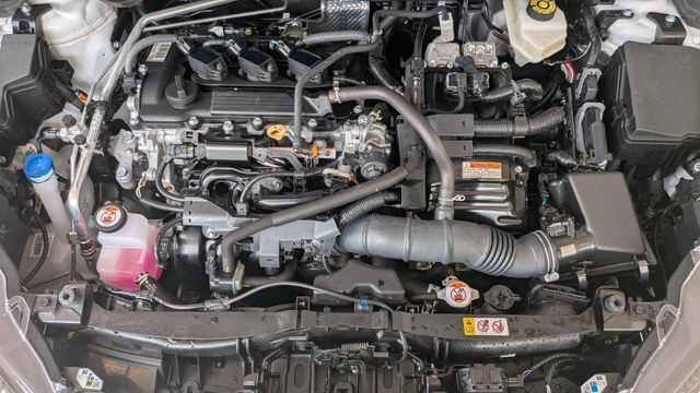 Fahrzeugabbildung Toyota Yaris 1.5 Business Edition KlimaA,Navi,SHZ,ACC