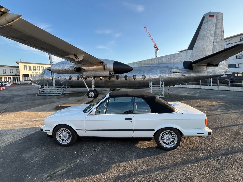 BMW 325