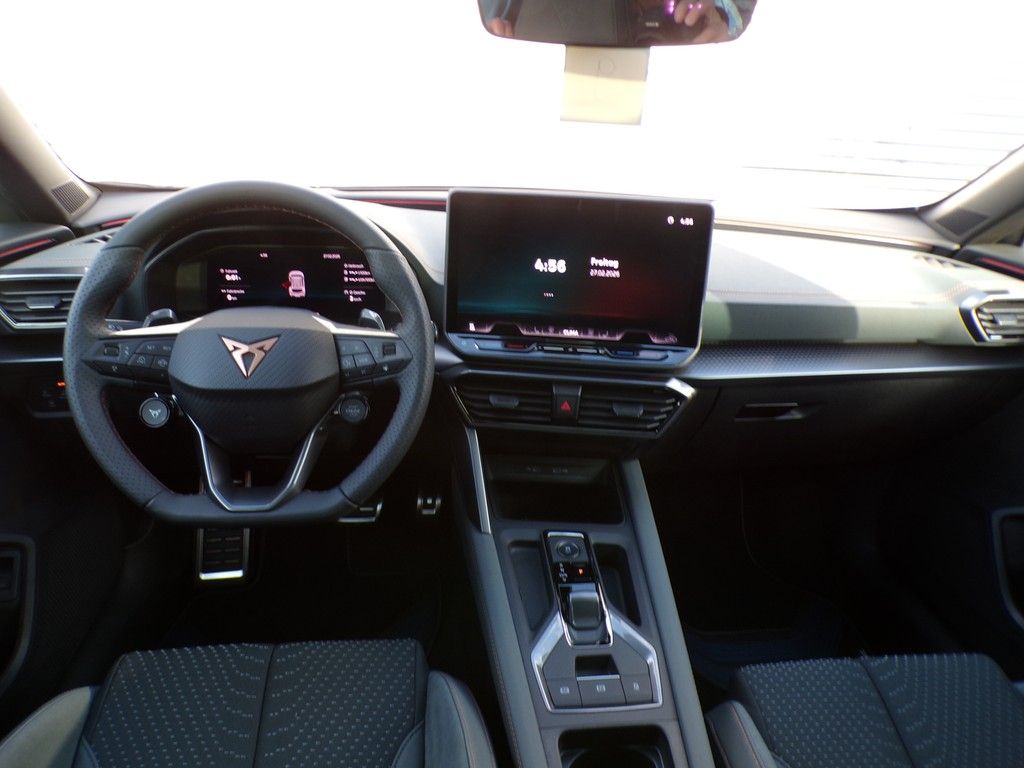 Fahrzeugabbildung CUPRA Formentor VZ 1.5 e-HYBRID DSG Extreme