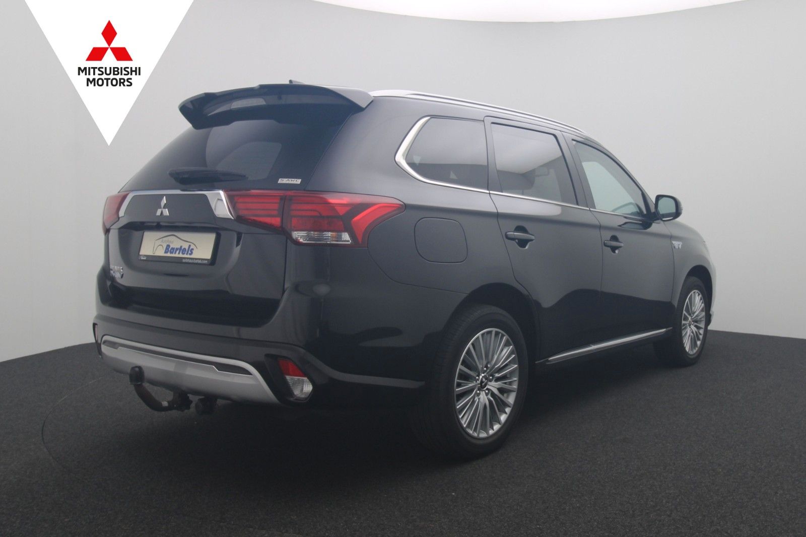 Fahrzeugabbildung Mitsubishi Outlander PHEV 2.4 Basis 4WD