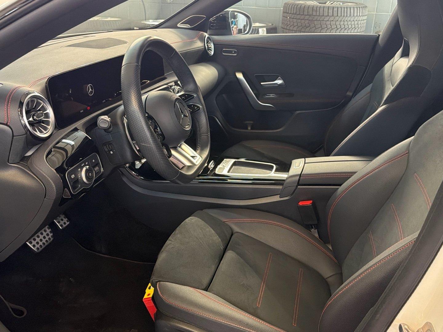Mercedes-Benz CLA 35 AMG 4M SB Night Panorama Burmester 360°-K