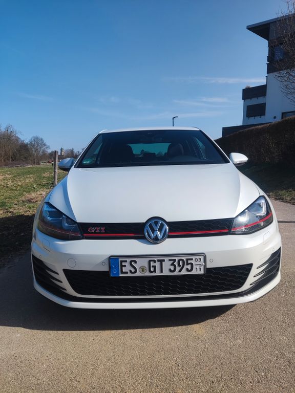 Image of Volkswagen Golf