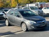 Opel Astra J Lim. 5-trg. Design Edition - Opel Astra: Edition