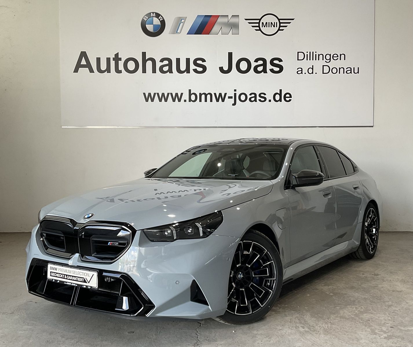 Fahrzeugeinzelansicht 4 Fahrzeugabbildung BMW M5 Limousine |Sitzbelüftung |Bowers & Wilkins |A