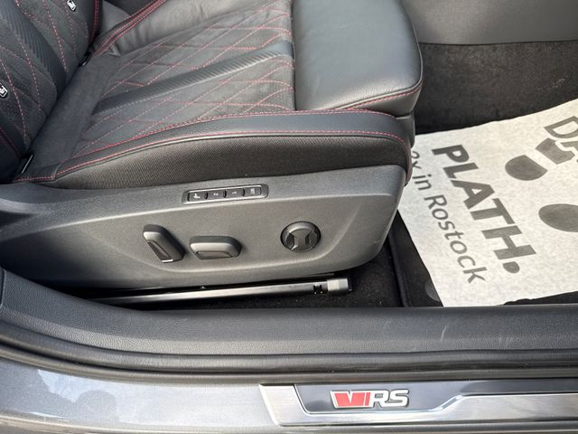 Skoda Octavia Combi RS-LED-AHK-SHZ-CarPlay-Ambi