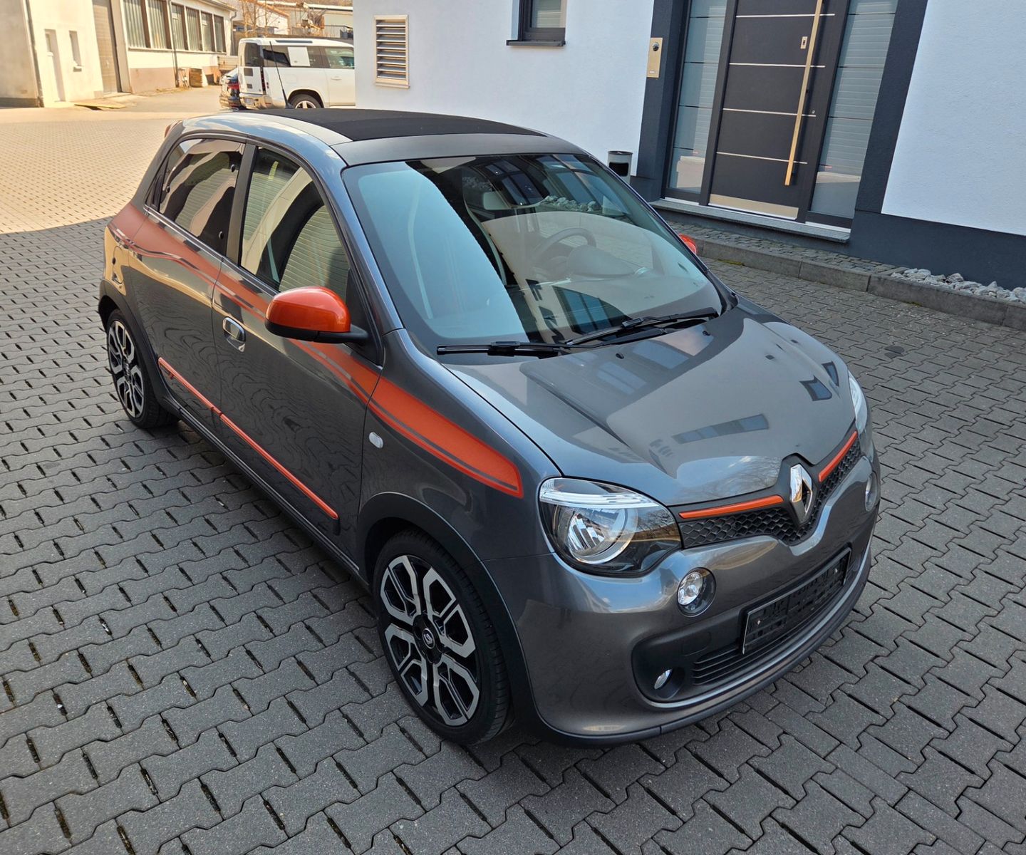 RENAULT Twingo