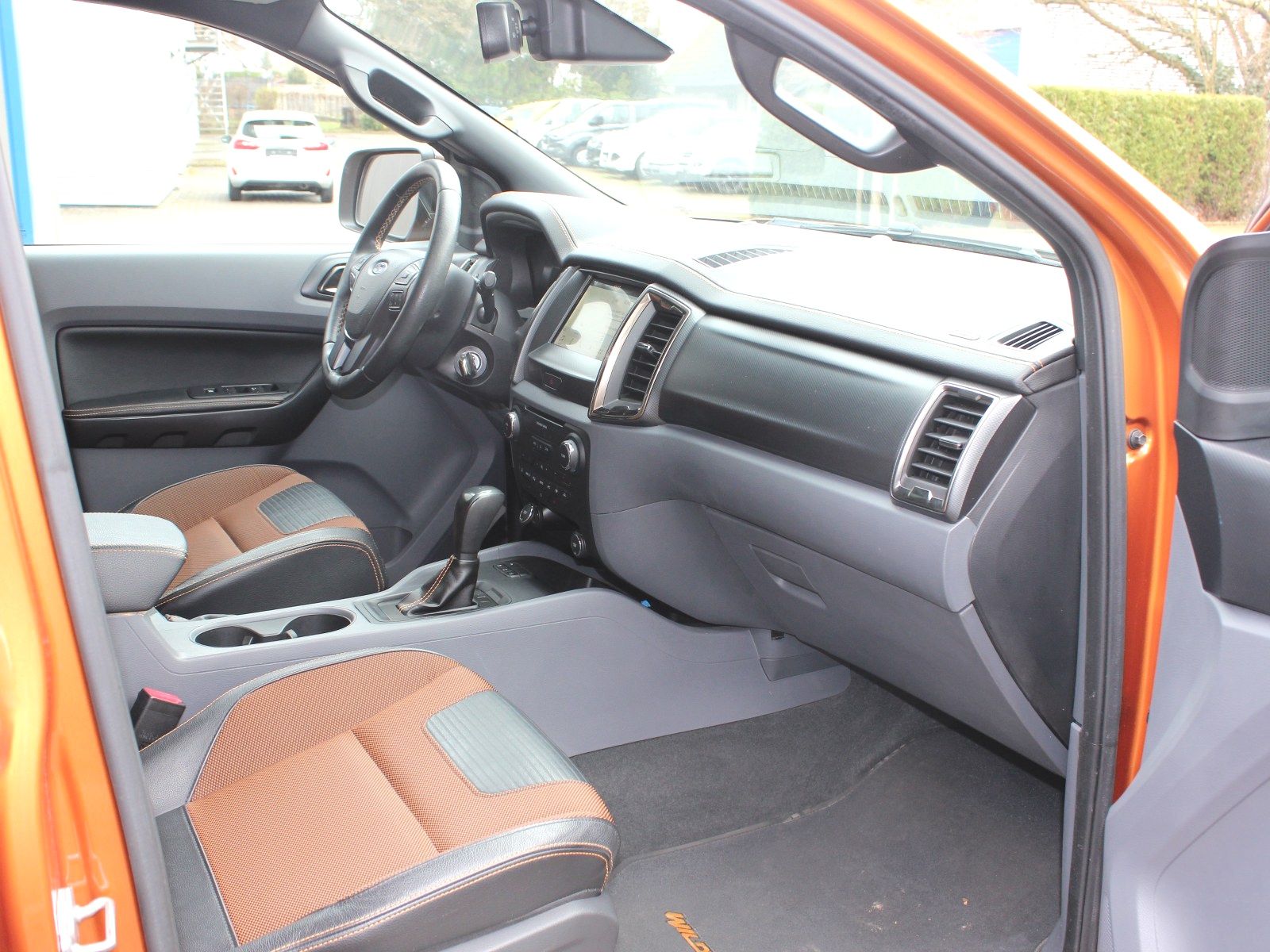 Fahrzeugabbildung Ford Ranger Wildtrak Doppelkabine 4x4 3,2 TDCi