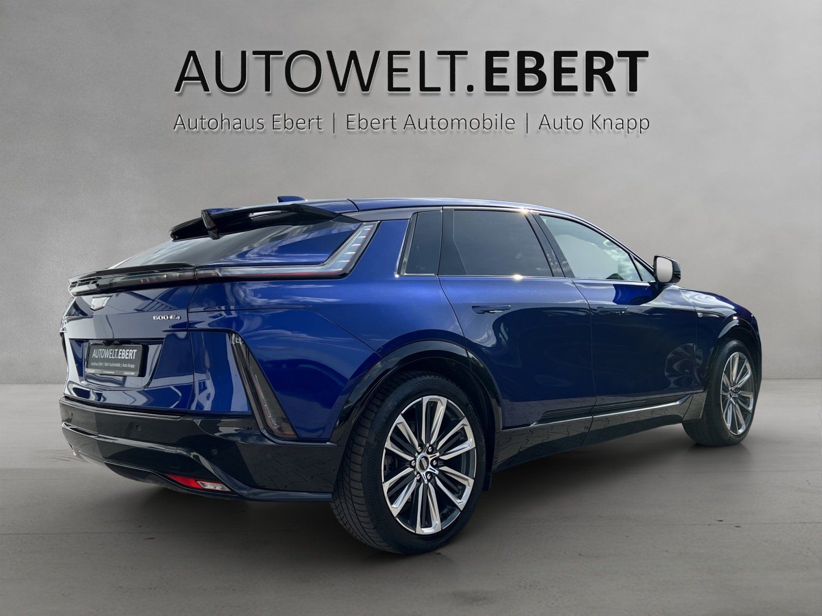 Fahrzeugabbildung Cadillac Lyriq AWD Sport/PANO-DACH/MASSAGE/AKG/ACC/360°KA