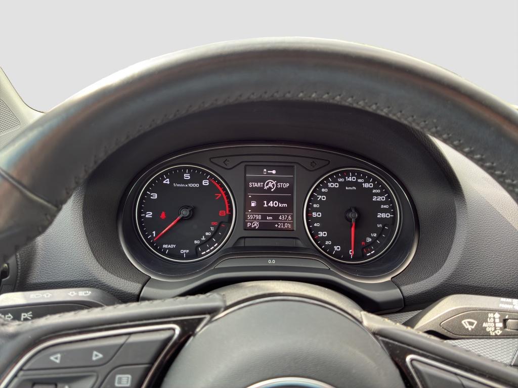 Audi Q2 1.4 TFSI basis LED*PDC*2xKlima*AUT*KlimaA*LM