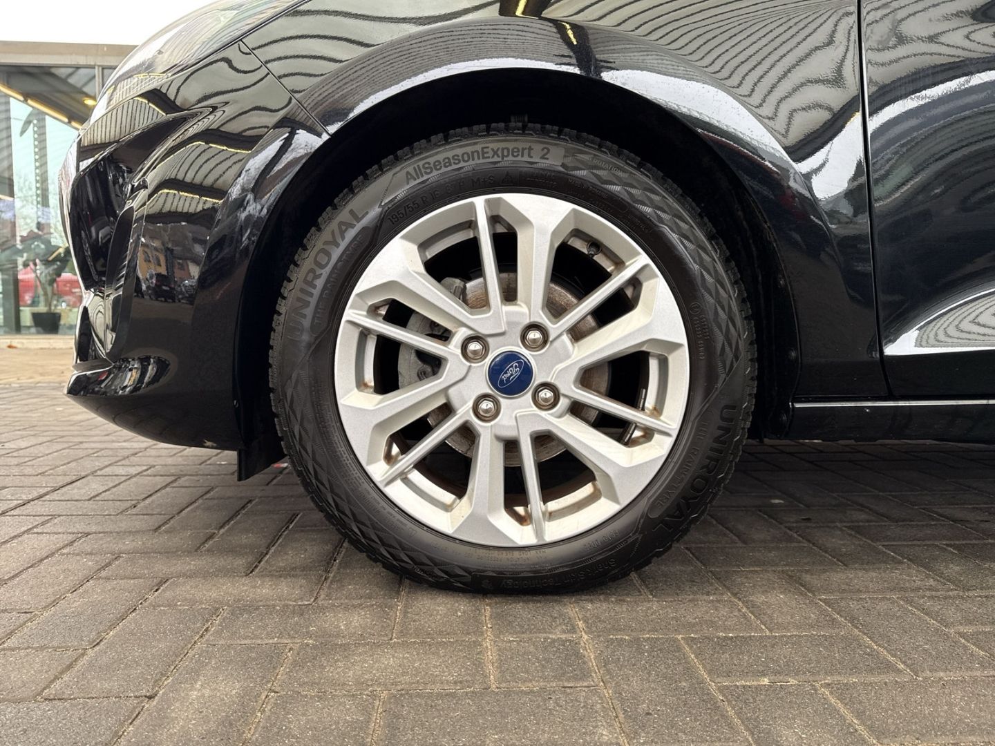 Fahrzeugabbildung Ford Fiesta Titanium 1.0 Mild Hybrid Winterpaket