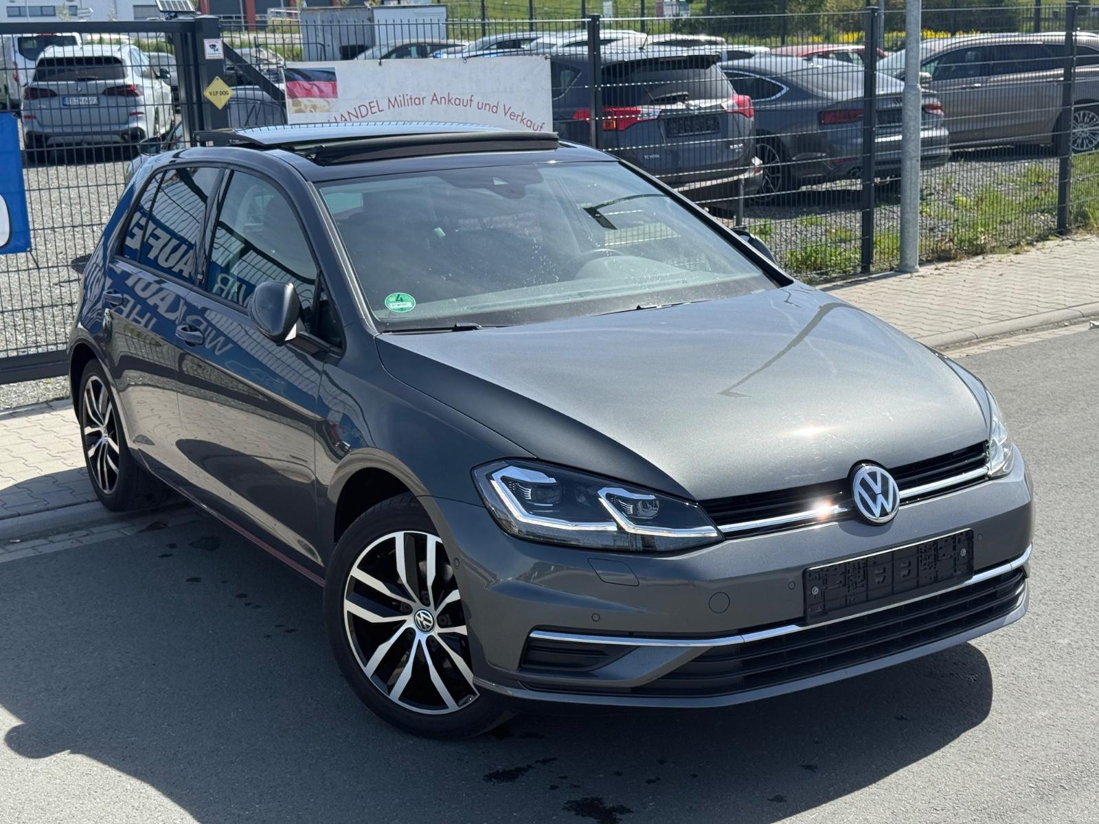 Volkswagen Golf VII Lim. Sound 2.0 TDI Pano LED Xenon E6