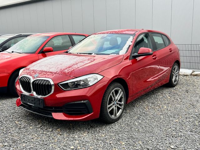 BMW 118i Advantage F40 Live Cockpit Navi M-Sport Alu