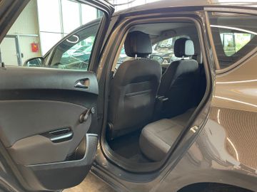 MYAUTOCENTER – Gebraucht- und Jahreswagen mit Werkstattservice in Pfaffenhofen Opel Astra J Lim. 5-trg. Selection *Klima*Navi*SHZ*