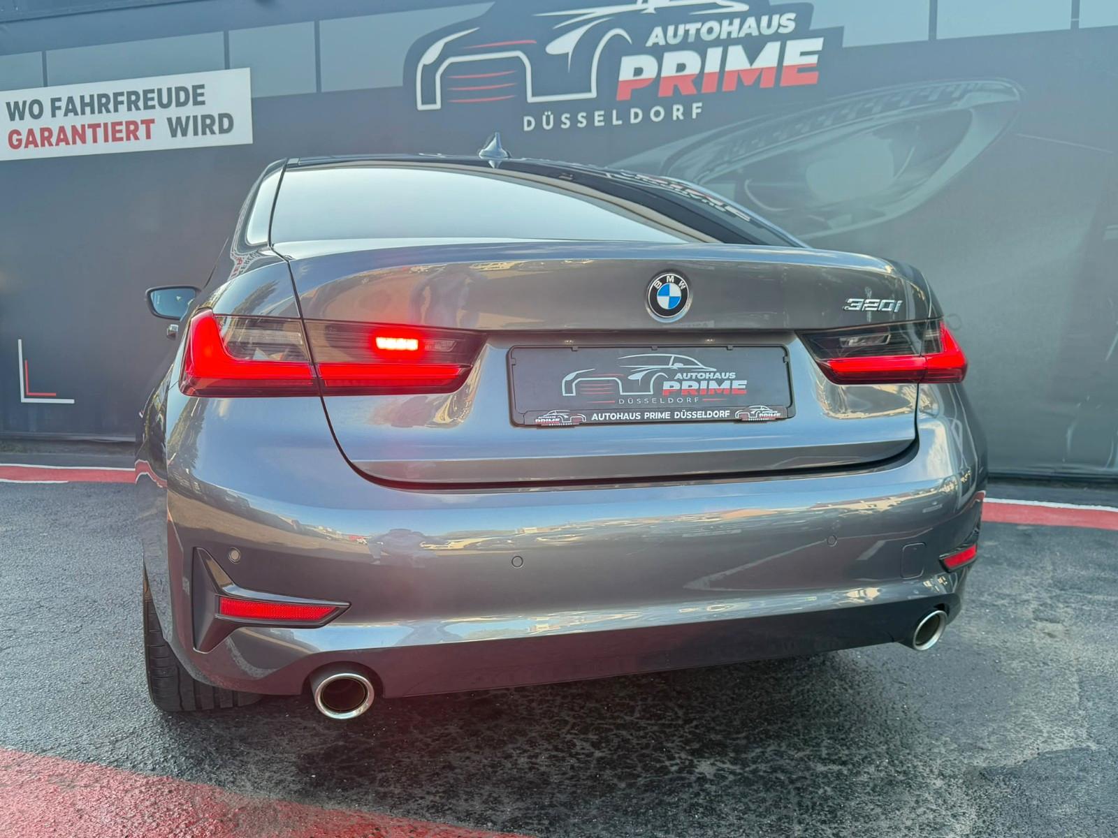BMW 320i Limousine*Advantage*Shadow*LED*PDC