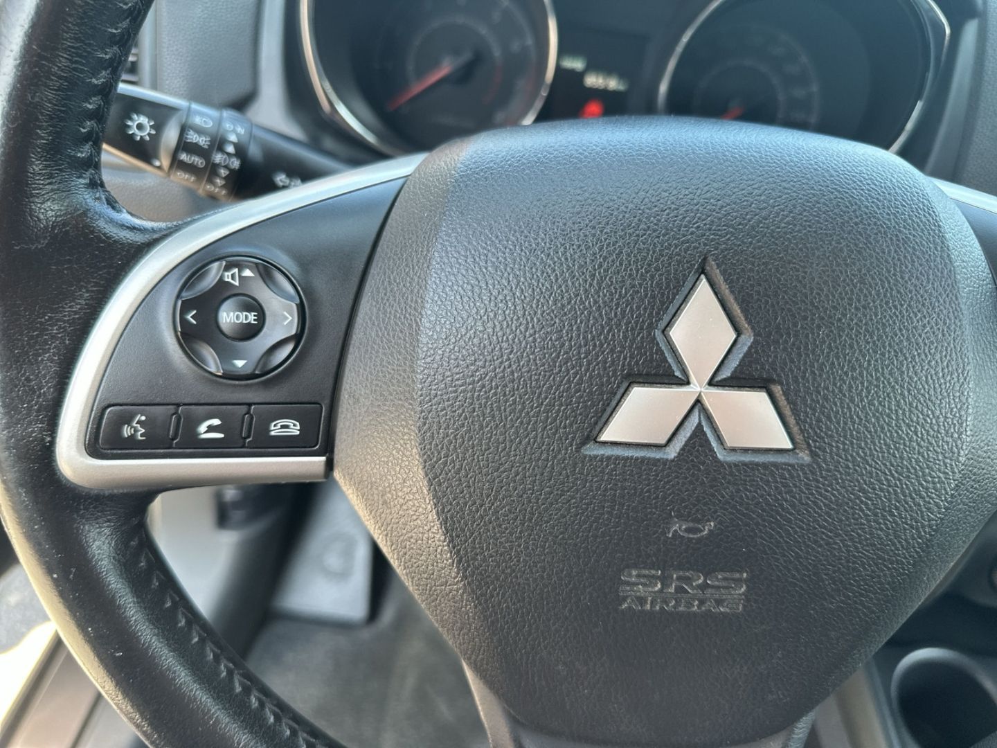 Fahrzeugabbildung Mitsubishi ASX Kollektion 2WD MIVEC 1.6 Klassik + Klimaauto
