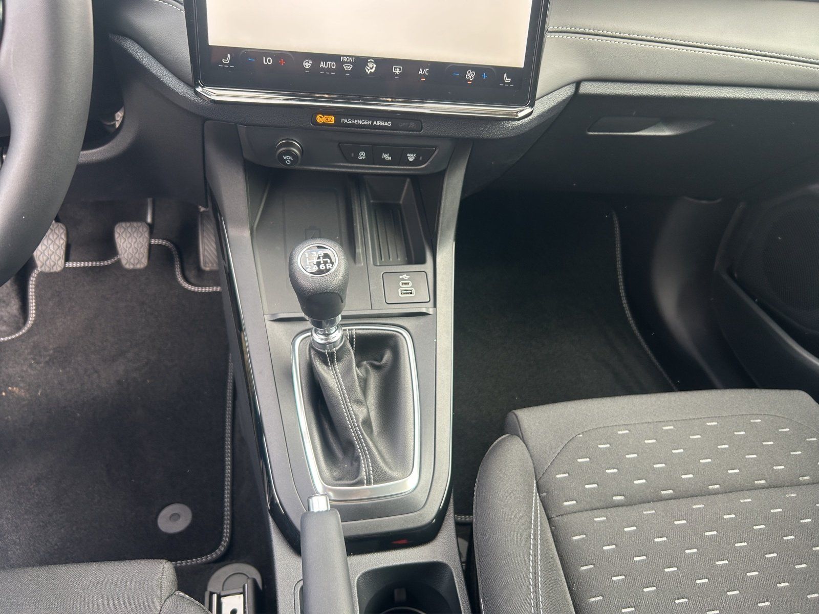 Fahrzeugabbildung Ford Puma 1,0 Ecoboost Titanium