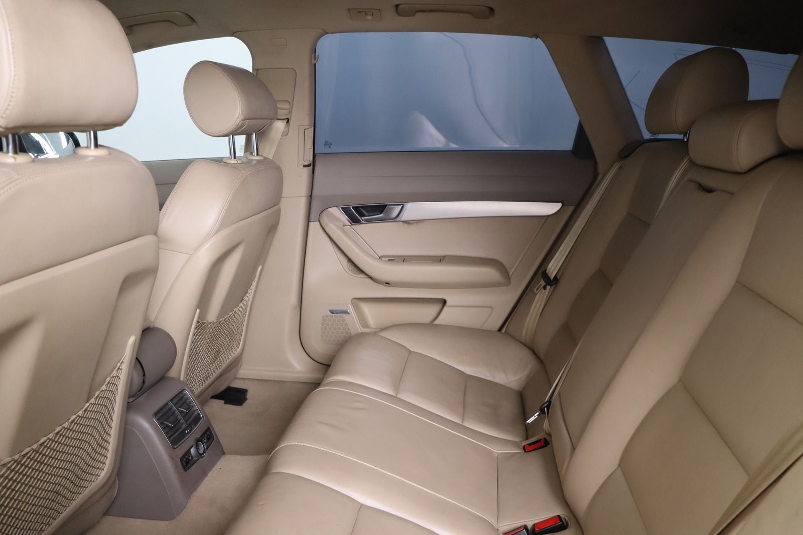 Fahrzeugabbildung Audi A6 3.0 TDI quattro Avant * Bi-Xenon * Memory