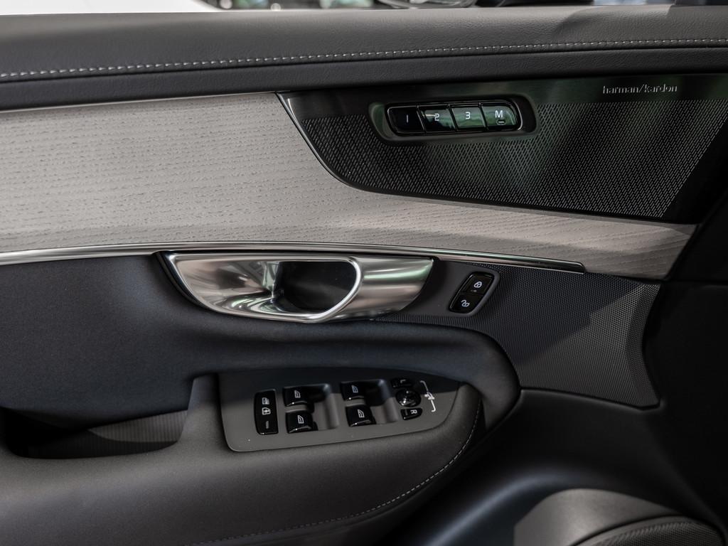 Volvo XC90 T8 Ultra Dark Recharge AWD 360° 7-SITZER