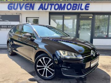Volkswagen Golf - 1