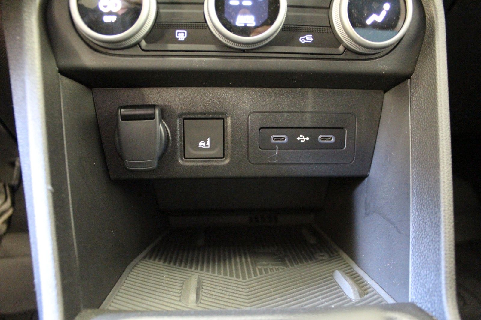 Fahrzeugabbildung Dacia Jogger Hybrid 155 Extreme 5-Sitzer MY 2026