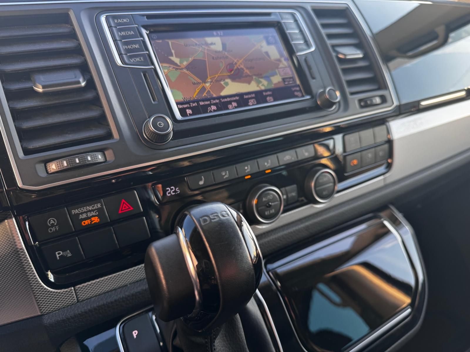 Fahrzeugabbildung Volkswagen T6 Transporter Multivan Highline 4Motion 2.0 TDI