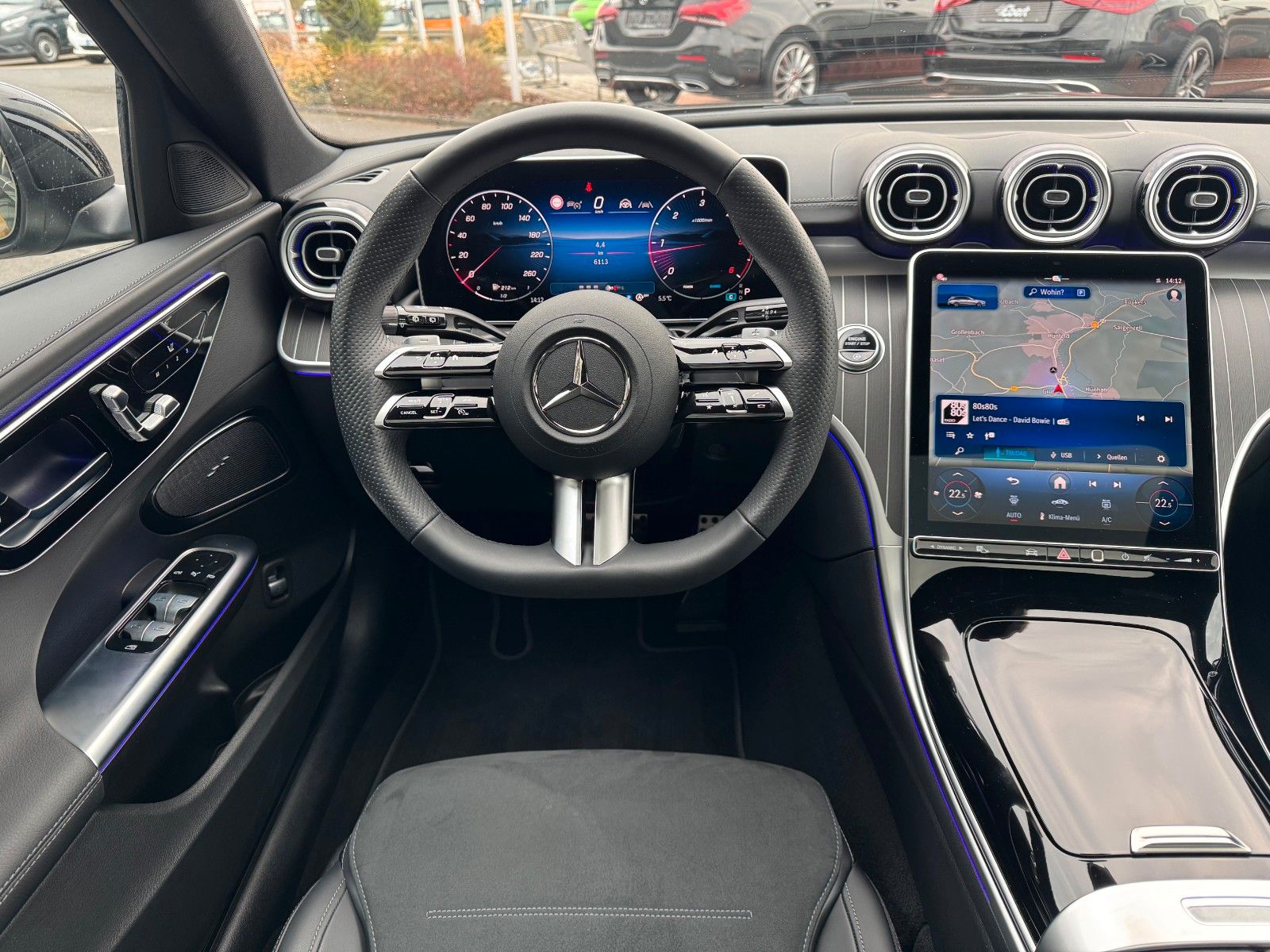 Fahrzeugabbildung Mercedes-Benz C 200d T AMG+Pano+AHK+Distr+Digital+360