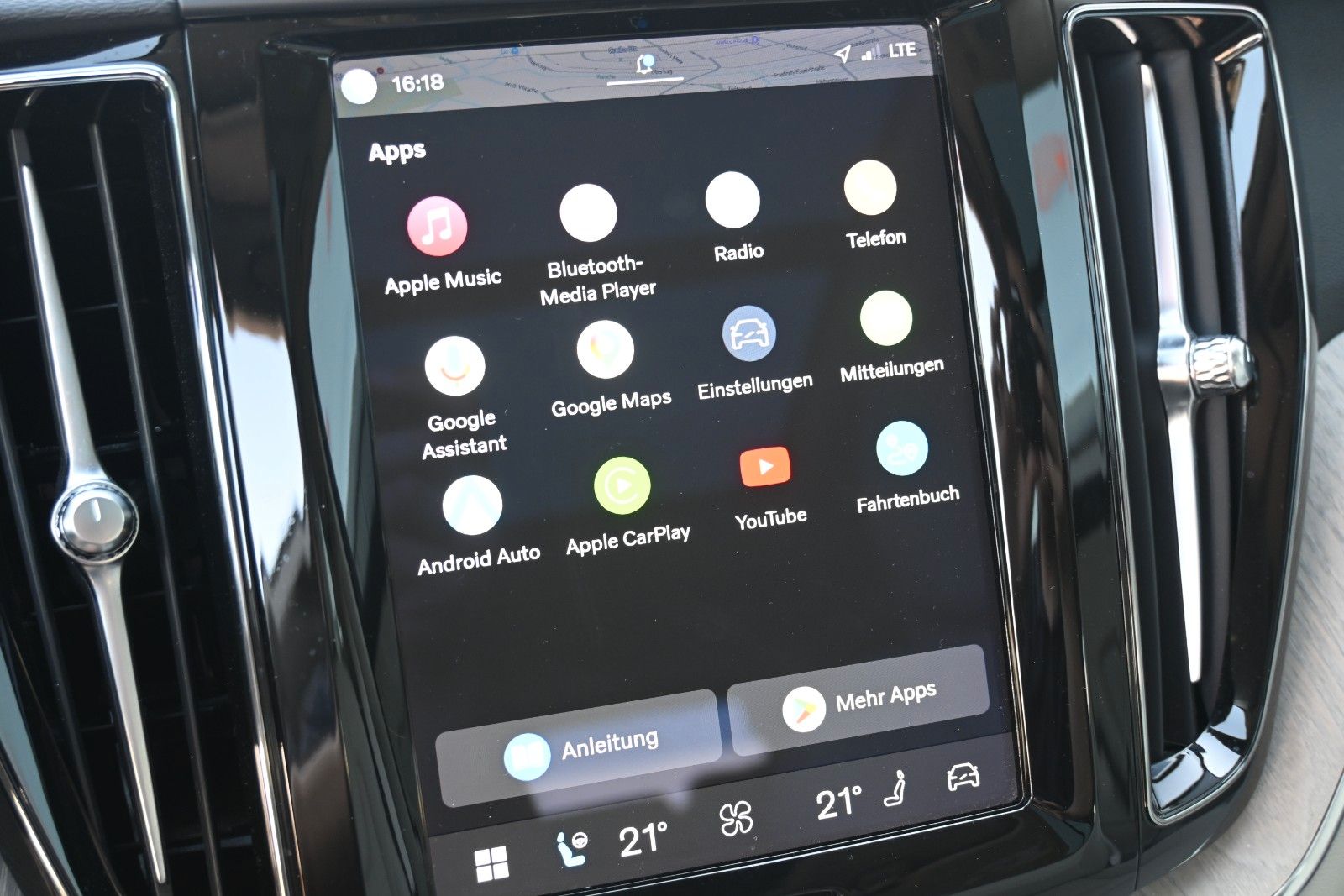 Fahrzeugabbildung Volvo XC60 T8 AWD Inscription Recharge Plug-In Hybrid
