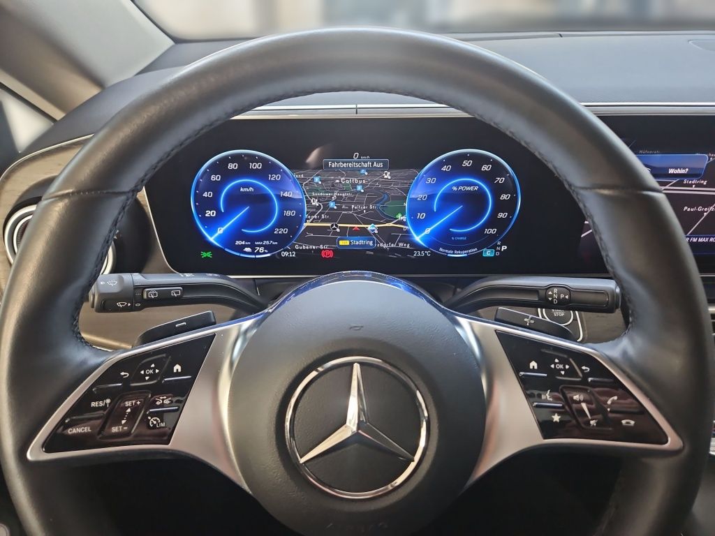 Fahrzeugabbildung Mercedes-Benz EQV 300 lang 8 Sitze LED 2xST 360° Ambientebel.